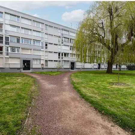 Apartamento Agreable Face Au Metro - Parking Gratuit *